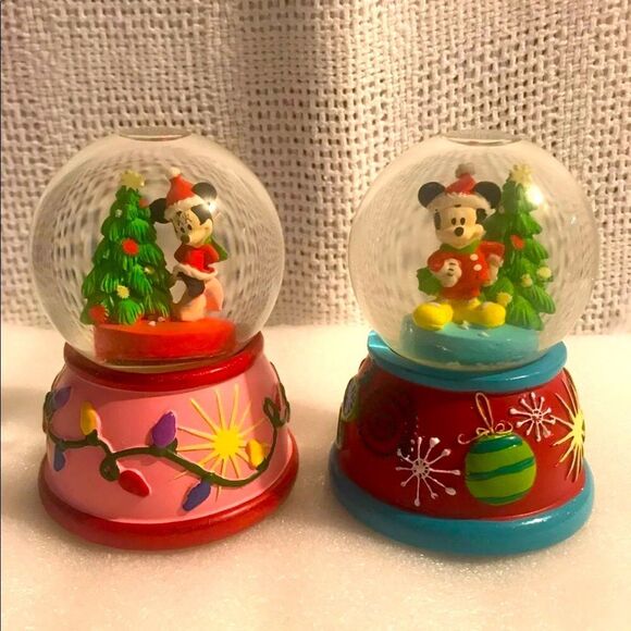 Disney mickey mouse and minnie mouse musical christmas snow globes set - Picture 1 of 8